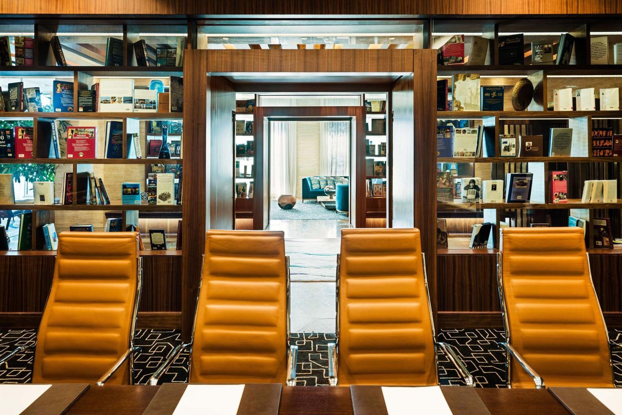Sheraton Baku Intourist Exterior foto Library on board