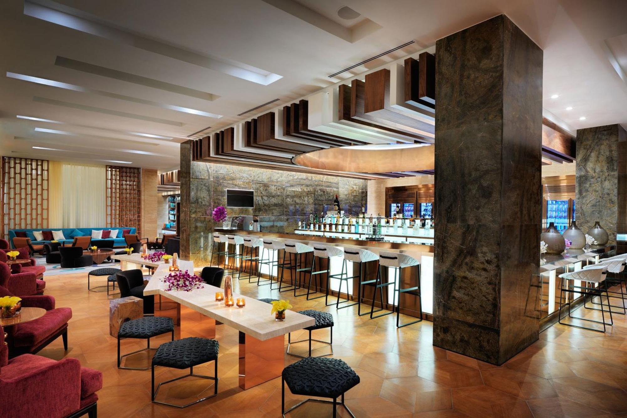 Sheraton Baku Intourist Exterior foto The Bar